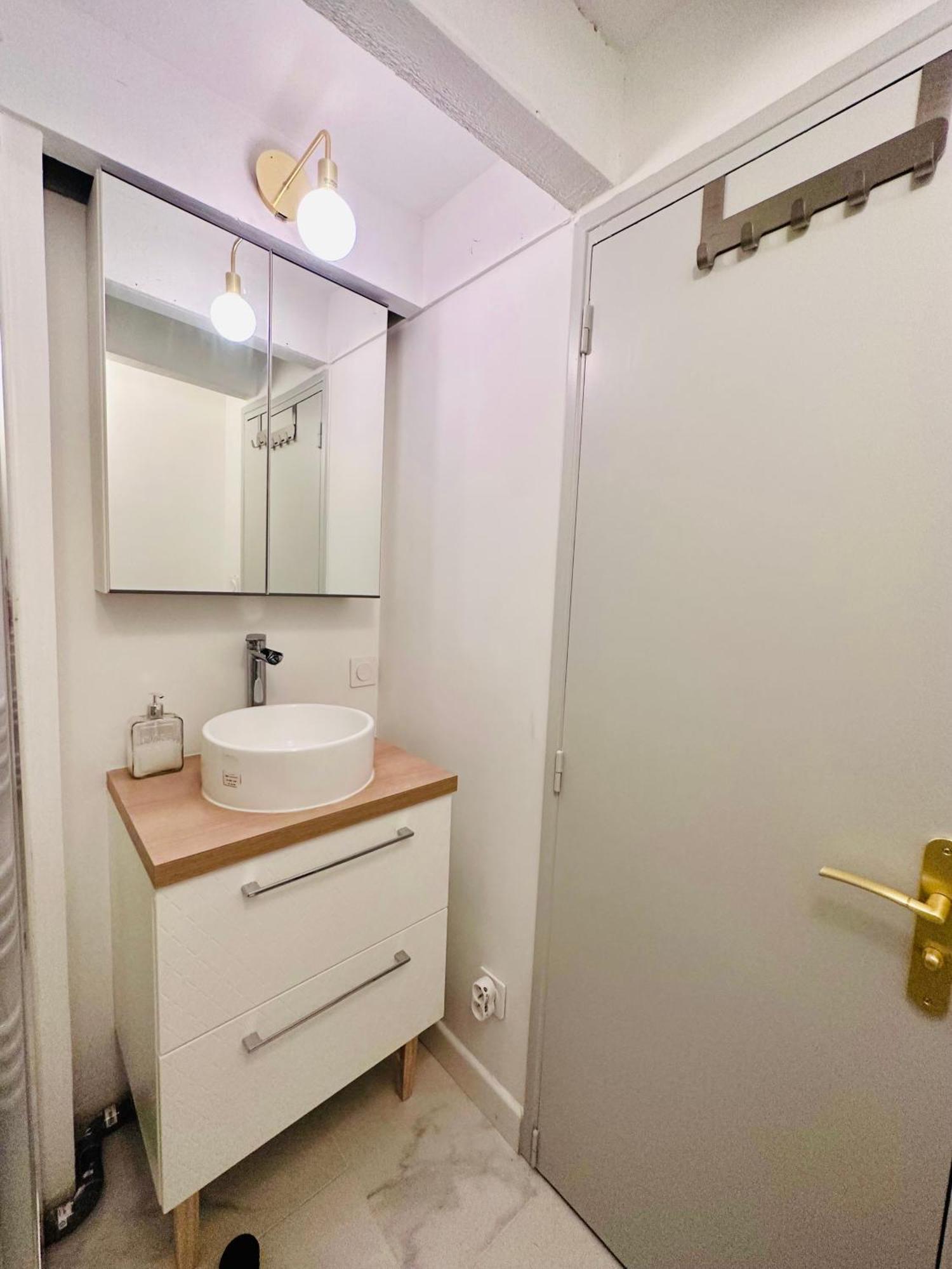 L'Etoile - Duplex Cosy De 50M2 En Centre-Ville Ним Экстерьер фото